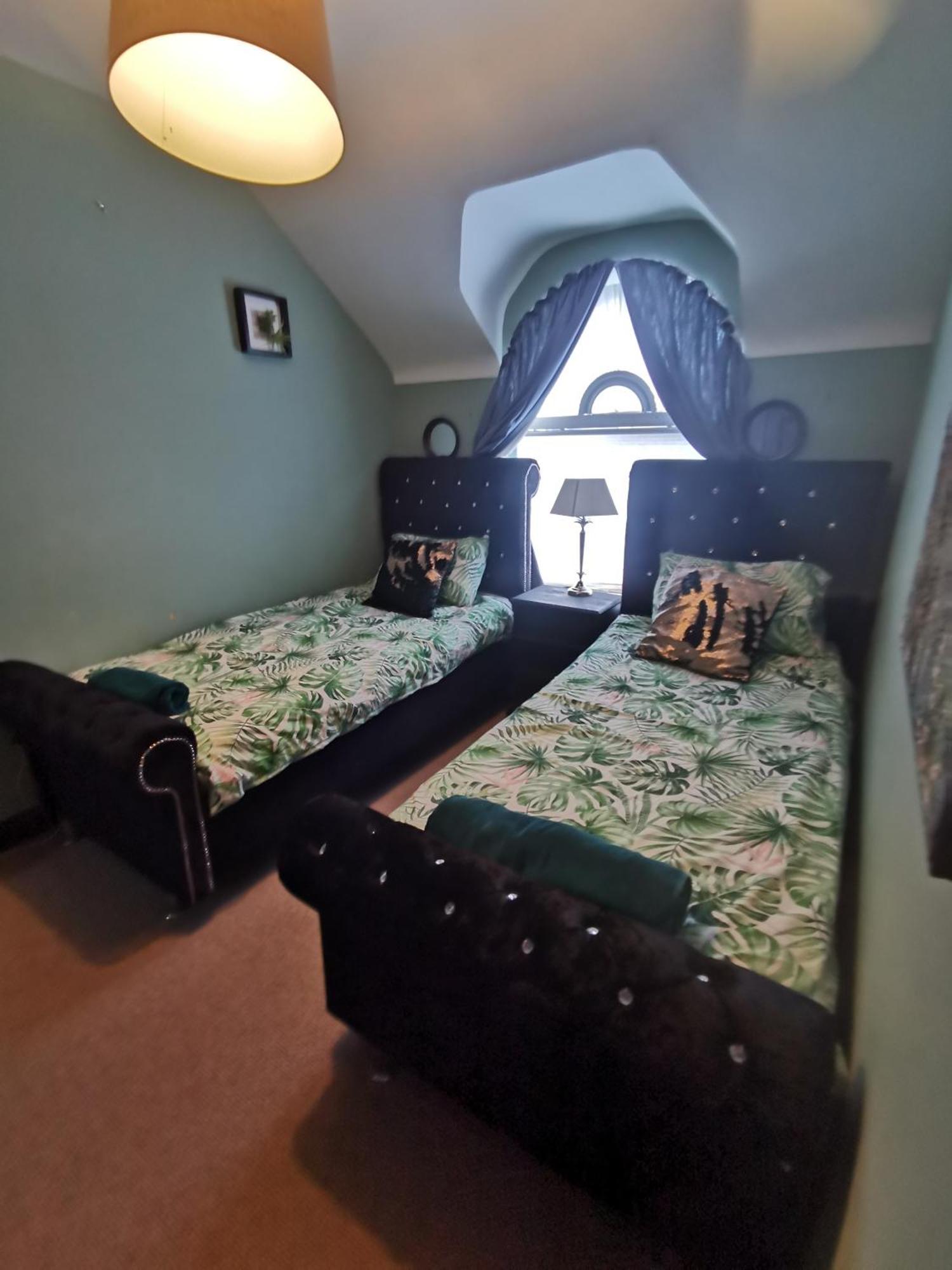 Palm Cove Bundoran Luxurious Sea View Balcony Free Wifi Netflix Sleeps 5 Leilighet Eksteriør bilde