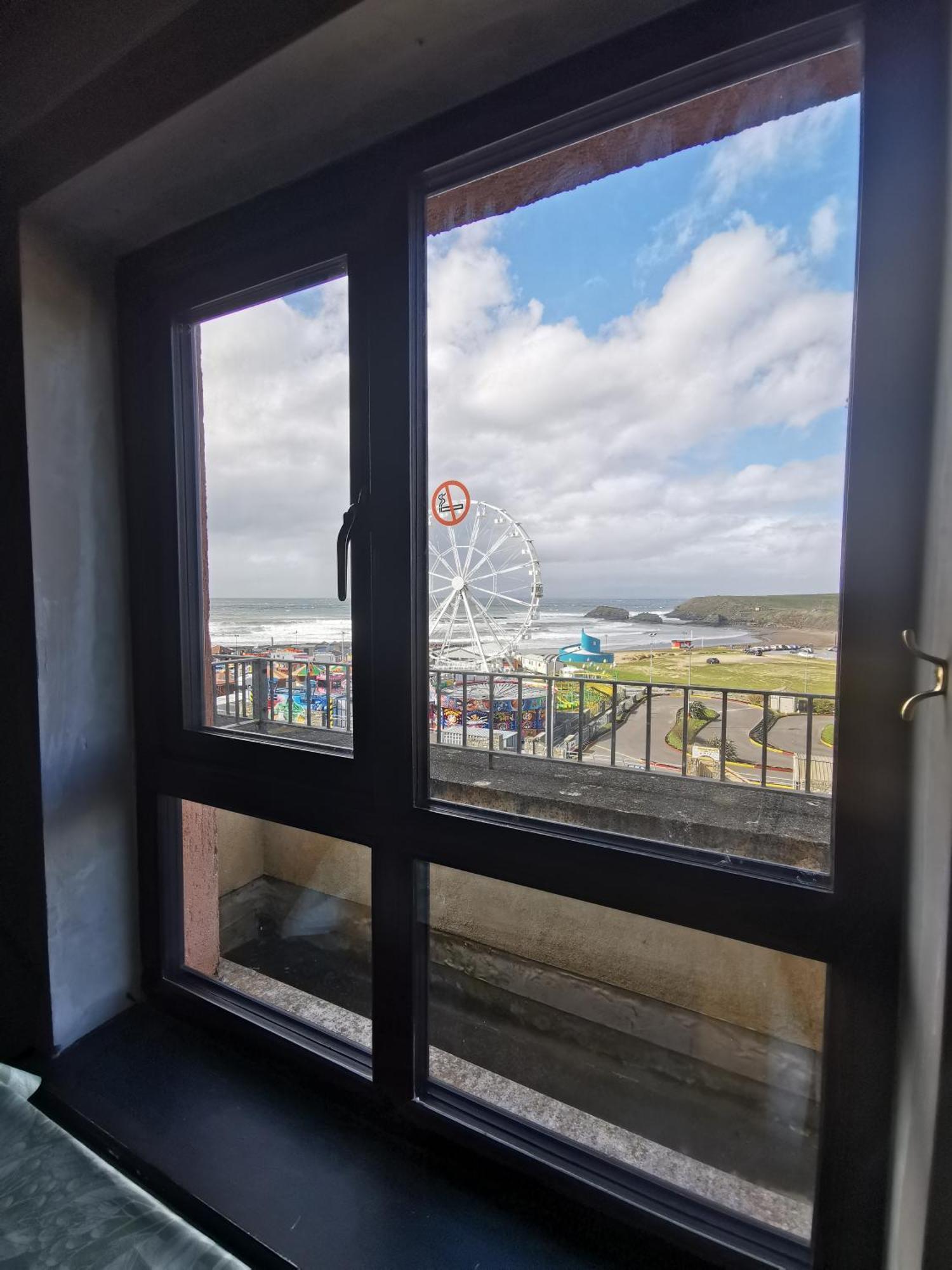 Palm Cove Bundoran Luxurious Sea View Balcony Free Wifi Netflix Sleeps 5 Leilighet Eksteriør bilde